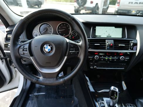 Used 2017 BMW X3 xDrive28i w/ Premium Package image 18