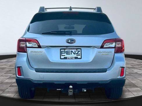 Used 2017 Subaru Outback 2.5i Limited AWD/4WD image 5