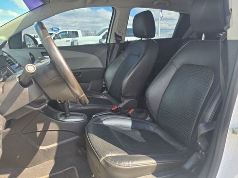 Used 2014 Chevrolet Sonic LTZ FWD image 10