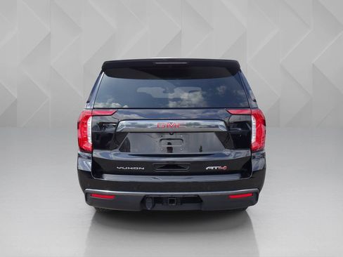 Used 2023 GMC Yukon AT4 w/ AT4 Premium Package AWD/4WD image 4