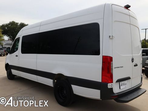 Used 2022 Mercedes-Benz Sprinter 3500 image 7