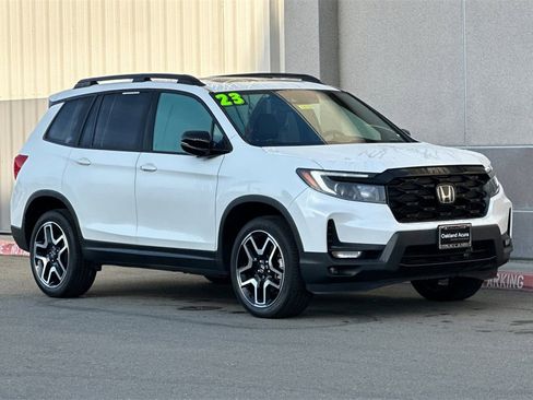 Used 2023 Honda Passport Elite image 2