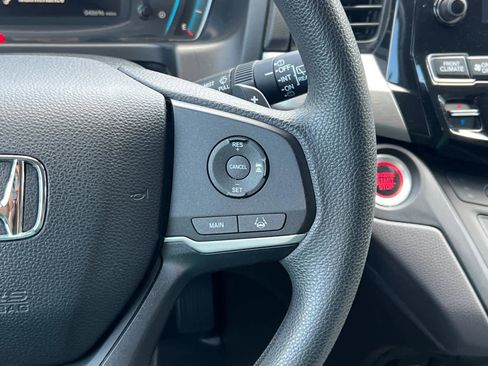 Used 2018 Honda Odyssey EX image 21