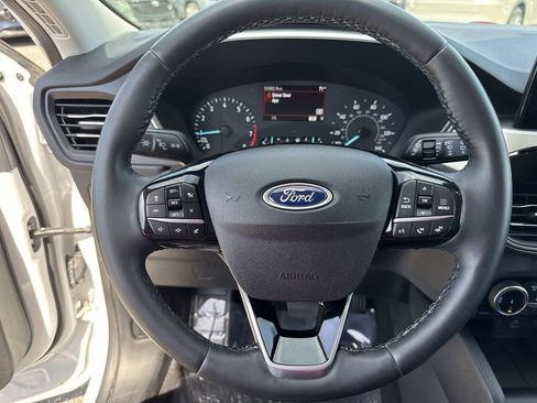 Used 2022 Ford Escape SEL image 42
