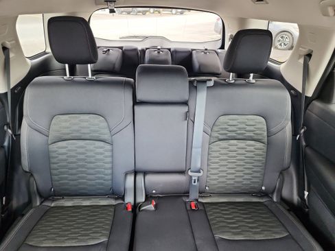 New 2025 Nissan Pathfinder SV w/ Black Appearance Package image 21