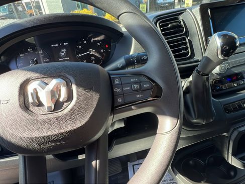 Used 2025 RAM ProMaster 2500 image 21