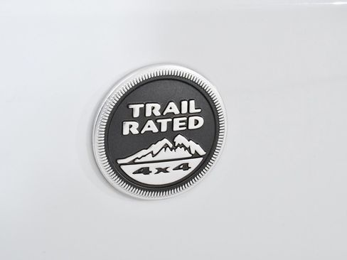 Used 2014 Jeep Wrangler Unlimited Sahara image 21