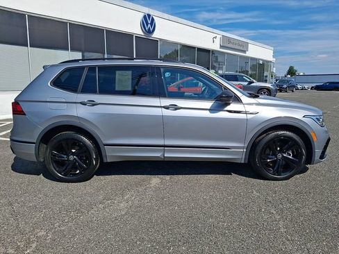 Used 2023 Volkswagen Tiguan SE R-Line FWD image 7