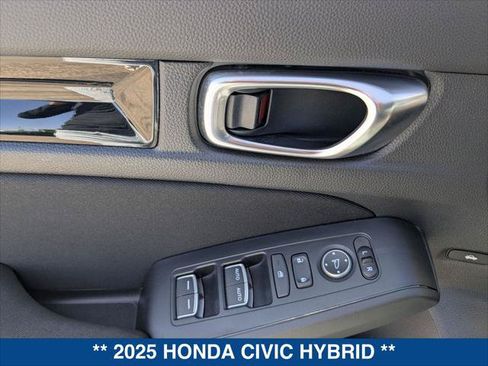 Used 2025 Honda Civic Sport image 11