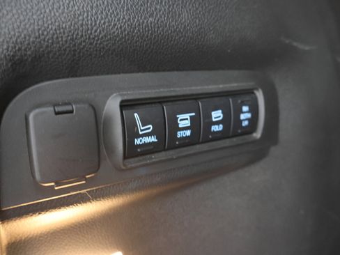 Used 2015 Ford Explorer Sport w/ Equipment Group 401A AWD/4WD image 29
