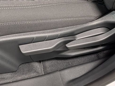 New 2026 Chevrolet Equinox LT w/ Midnight Edition FWD image 10