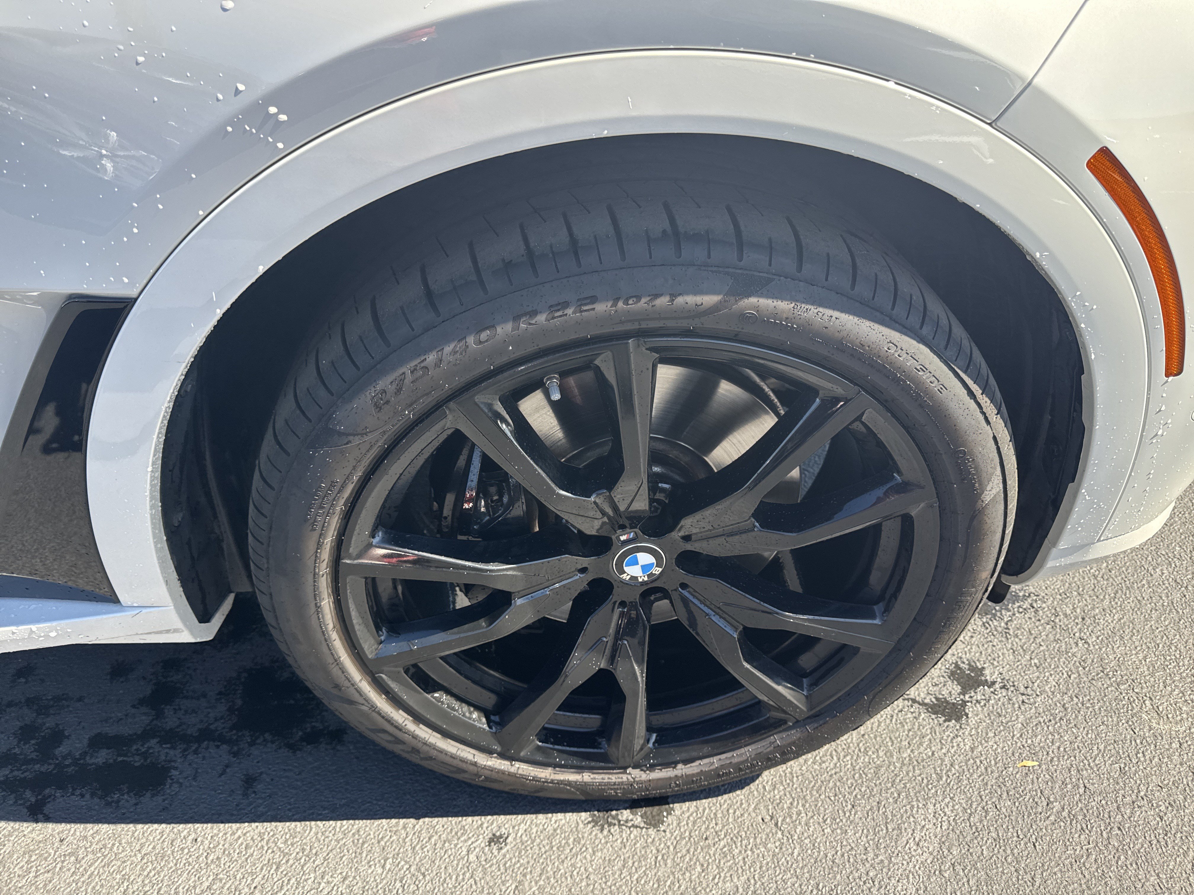 Used 2023 BMW X7 xDrive40i w/ Executive Package AWD/4WD image 15