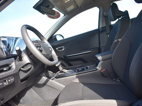 New 2026 Kia K4 LXS image 19