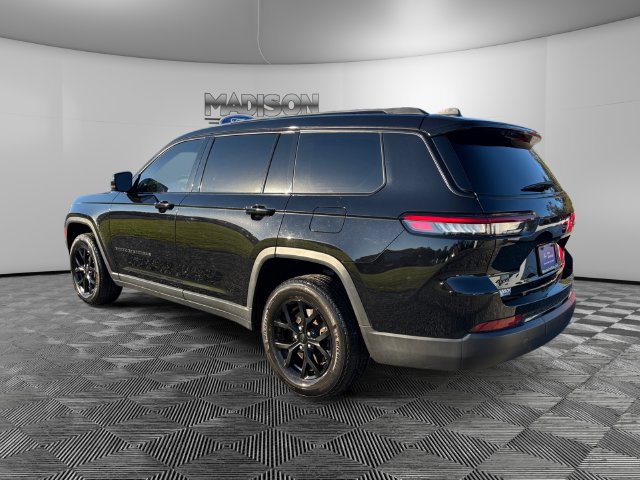 Used 2024 Jeep Grand Cherokee L Altitude AWD/4WD image 3
