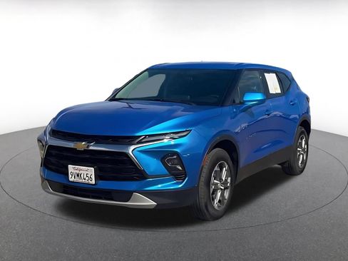 Used 2026 Chevrolet Blazer LT AWD/4WD image 6