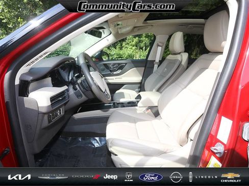 Used 2023 Lincoln Corsair FWD w/ Equipment Group 101A image 12