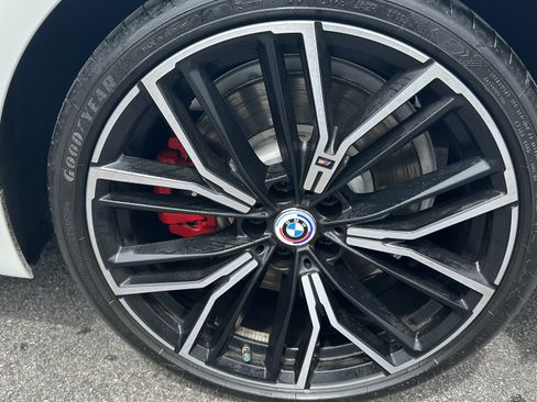 Used 2023 BMW M550i xDrive w/ Executive Package AWD/4WD image 13