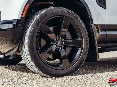 Used 2022 Land Rover Defender 110 X-Dynamic HSE image 54