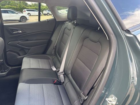 Used 2025 Chevrolet Trax LT w/ LT Convenience Package FWD image 23