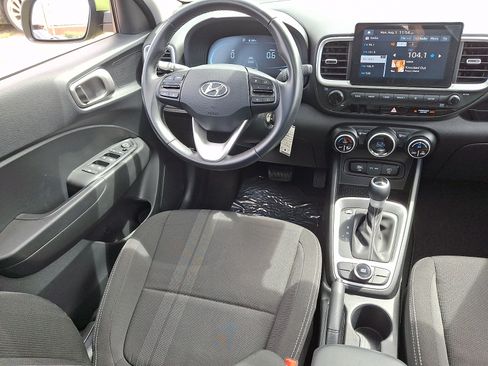 Used 2023 Hyundai Venue SEL w/ Cargo Package FWD image 14