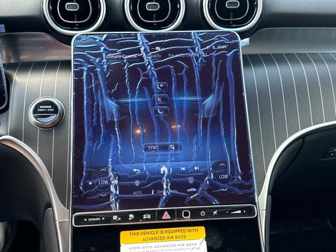 Used 2026 Mercedes-Benz GLC 350e 4MATIC image 18