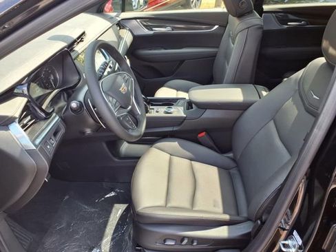 New 2025 Cadillac XT5 Sportv image 5