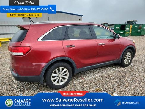 Used 2017 Kia Sorento AWD image 4