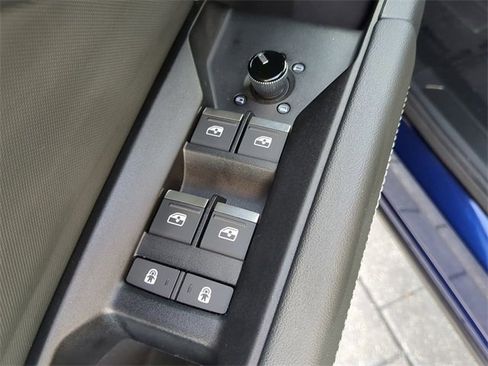 Used 2023 Audi Q4 e-tron Premium w/ Convenience Package image 18