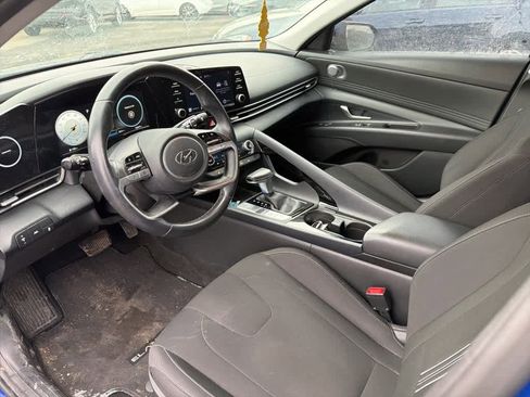 Used 2022 Hyundai Elantra SEL w/ Convenience Package image 27