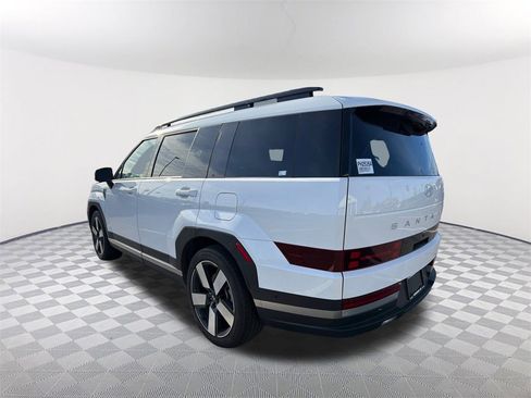 Used 2024 Hyundai Santa Fe Limited image 7