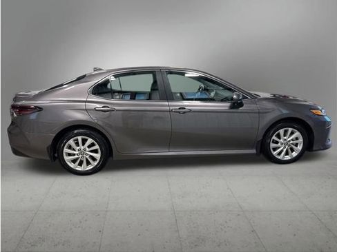 Used 2023 Toyota Camry LE FWD image 6