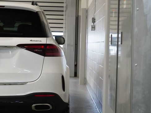 New 2026 Mercedes-Benz GLE 450 4MATIC image 13