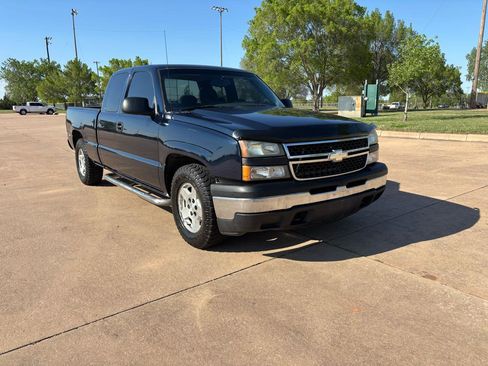 Used 2007 Chevrolet Silverado 1500 W/T image 29