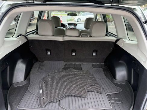 Used 2015 Subaru Forester 2.5i Premium AWD/4WD image 19