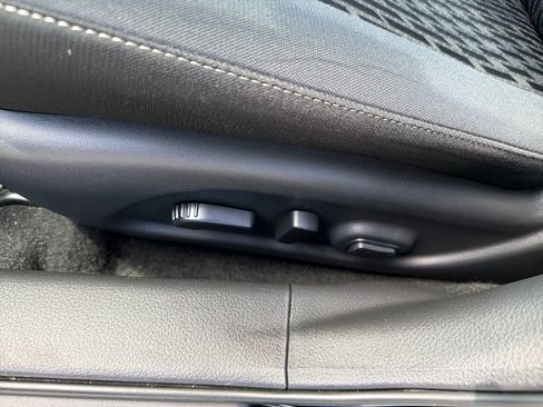 Used 2017 Nissan Altima 2.5 SV w/ Convenience Package FWD image 16