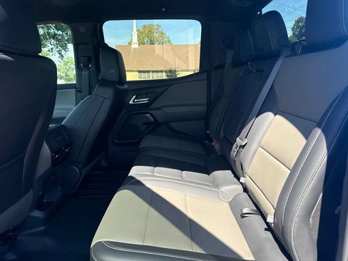 Used 2026 Chevrolet Silverado EV Trail Boss AWD/4WD image 12