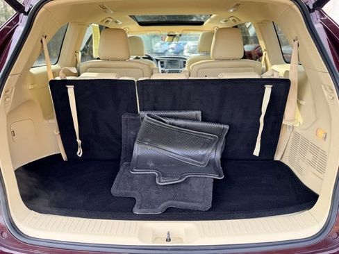 Used 2018 Toyota Highlander Limited image 26