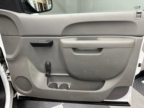 Used 2013 Chevrolet Silverado 1500 W/T image 18