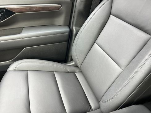 Certified 2025 Chevrolet Tahoe Z71 w/ Comfort Package image 41