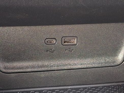Used 2025 Chevrolet Equinox LT AWD/4WD image 25