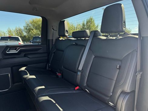 Used 2024 GMC Sierra 3500 SLT w/ SLT Convenience Package AWD/4WD image 29