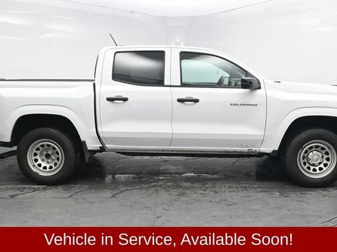 Used 2024 Chevrolet Colorado W/T w/ Safety Package RWD image 9