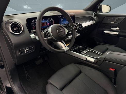 New 2026 Mercedes-Benz GLB 250 image 4