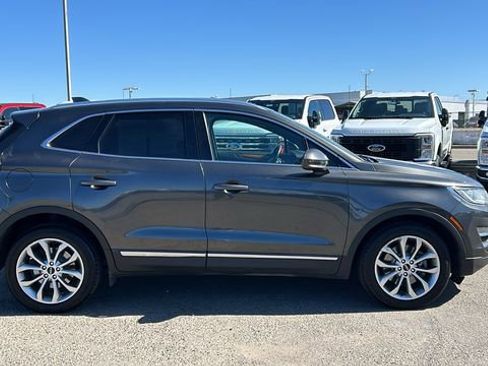 Used 2018 Lincoln MKC Select w/ Select Plus Package image 2