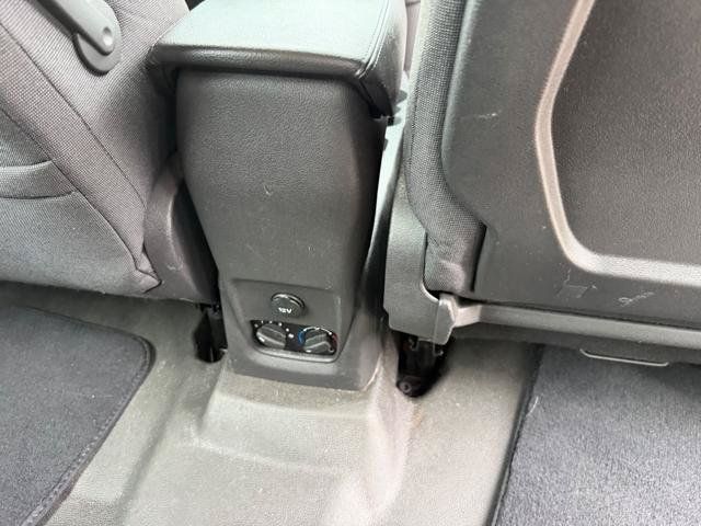Used 2016 Ford Transit Connect XL FWD image 17