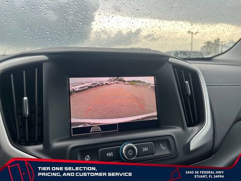 Used 2024 GMC Terrain SLE AWD/4WD image 32