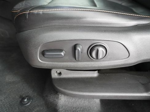 Used 2018 Chevrolet Traverse LT image 21