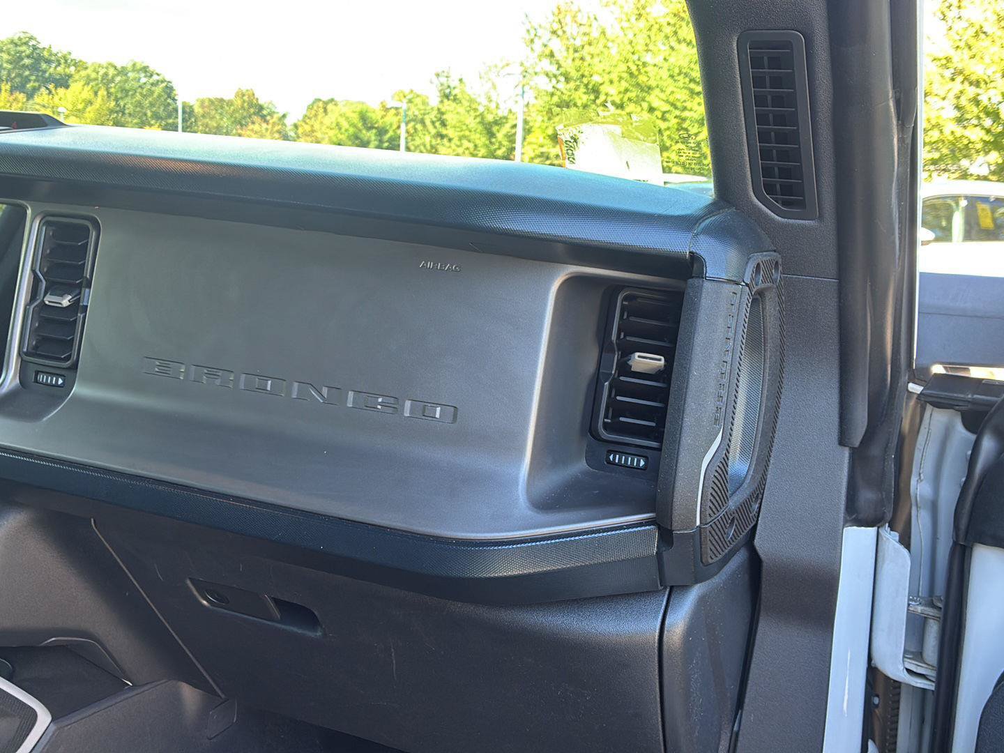 Used 2023 Ford Bronco Outer Banks AWD/4WD image 11