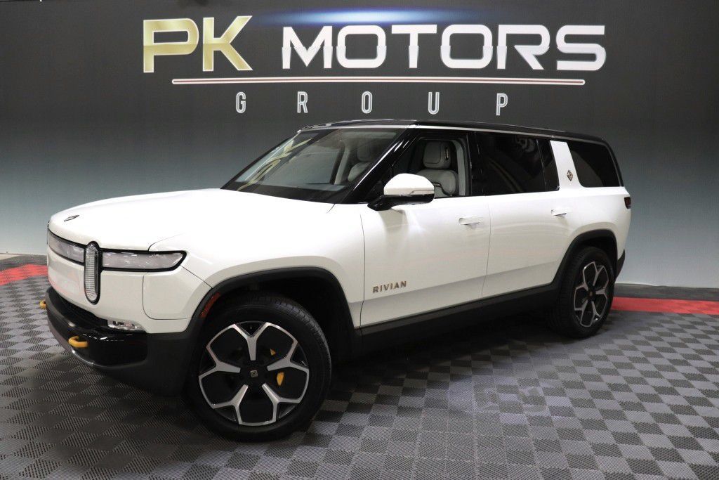 Used 2023 Rivian R1S Adventure Quad AWD/4WD image 1