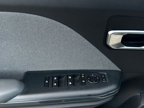 Used 2025 Kia K4 EX image 13